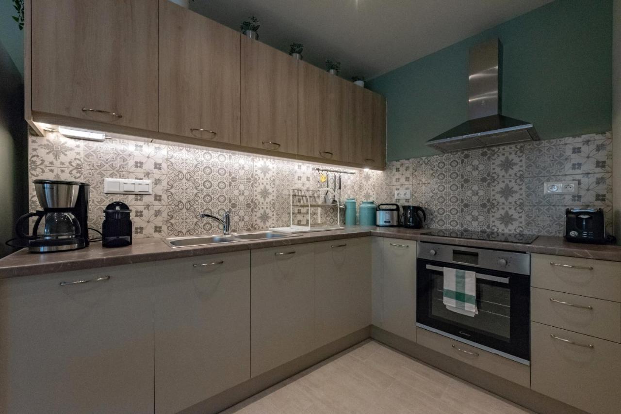 Linas Home - Kalamata Mediterranean Villas Екстериор снимка